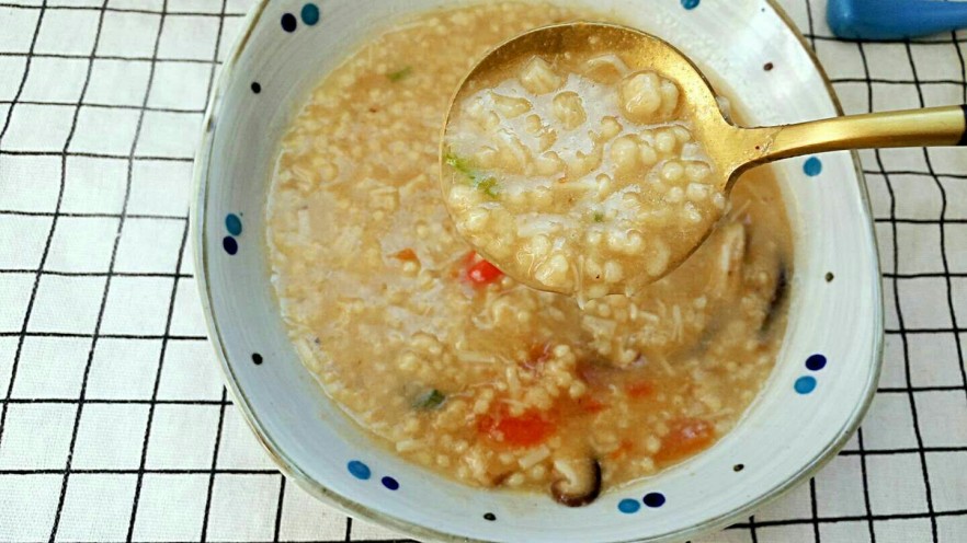 西红柿菌菇小米杂粮珍珠汤