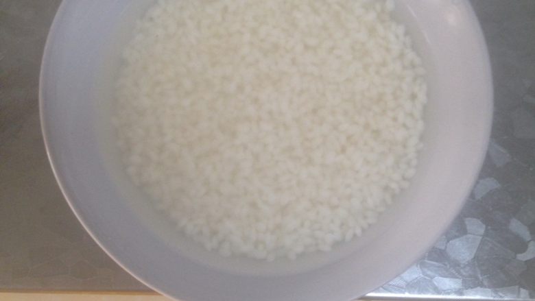 清汤白米稀饭,珍珠白米泡半小时