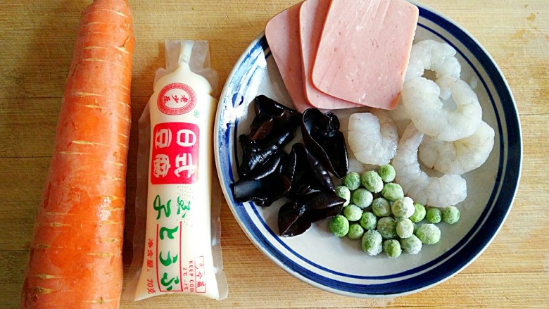 脆皮日式豆腐,准备食材。