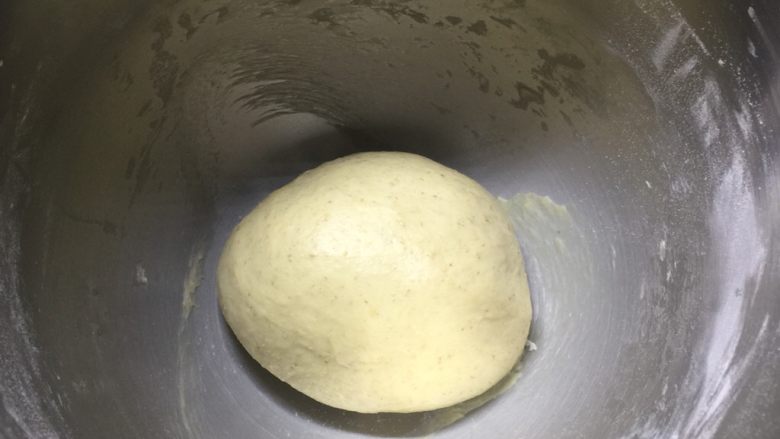 胚芽吐司,盖上发酵至两倍大。
