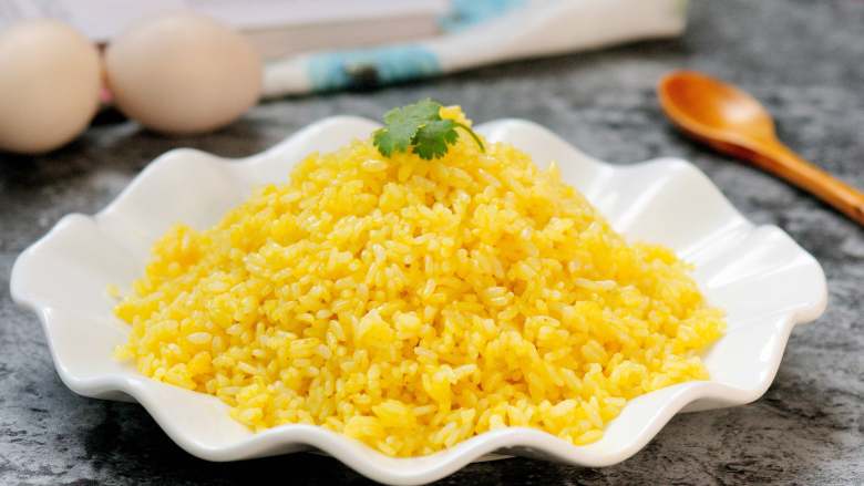 黄金蛋炒饭 完美金包银 剩米饭最Bigger的处理方法