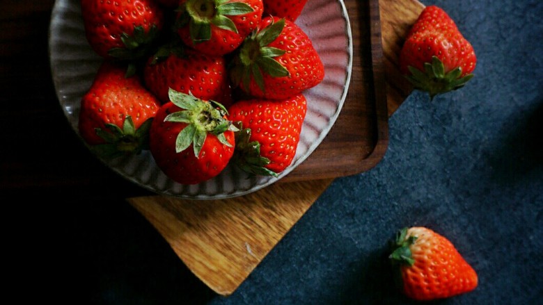 草莓纸杯蛋糕,草莓季