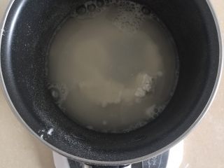 香葱肉松面包卷（65度汤种法）,清水中加入面粉