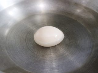 藜麦水果沙拉,鸡蛋煮熟