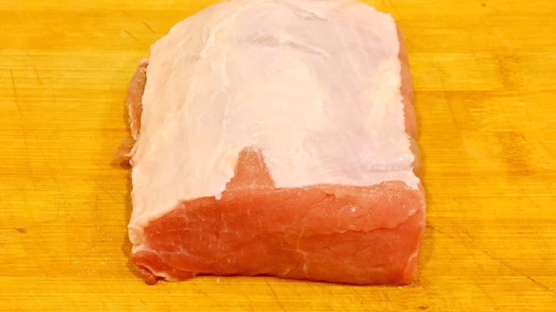 椒盐排条,去掉猪肉另一面筋膜和油脂，不然口感会老
