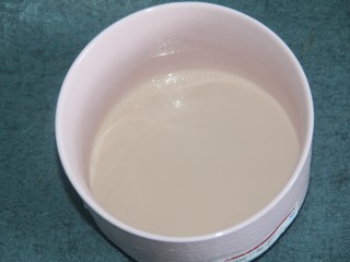 焦糖奶茶,这是过滤好的奶茶，没有茶叶颗粒，很均匀细致