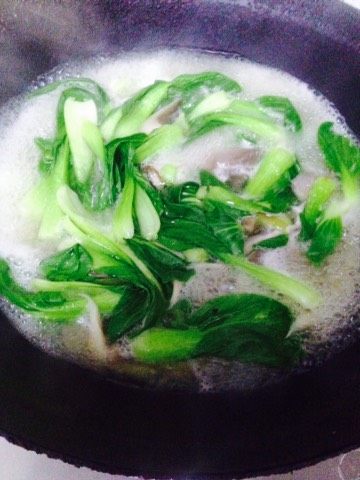 青菜平菇,上海青罩水