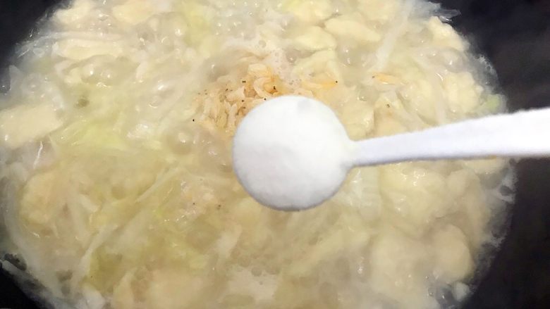 魏兄最喜欢吃的面疙瘩汤系列の素食,加一小勺细盐