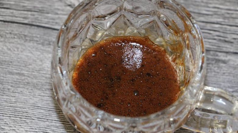 浓香咖啡巧克力豆饼干,咖啡直接用蛋液化开