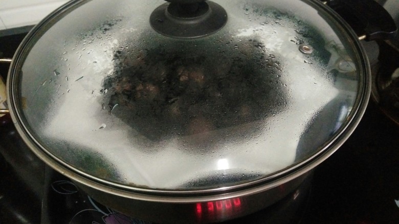 发财（菜）丸子,放锅里隔水蒸20分钟