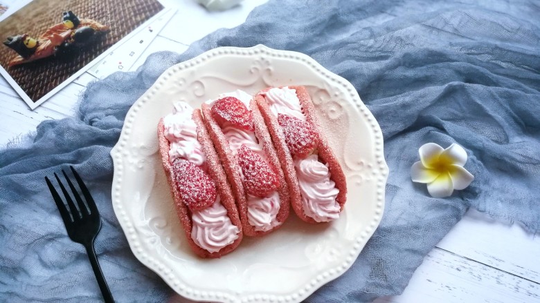 草莓奶油红曲小卷,成品图！