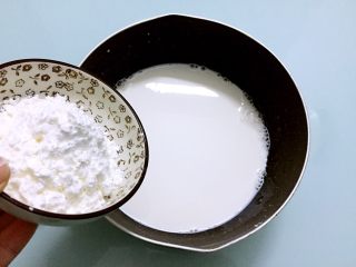 椰蓉奶冻,加入玉米淀粉