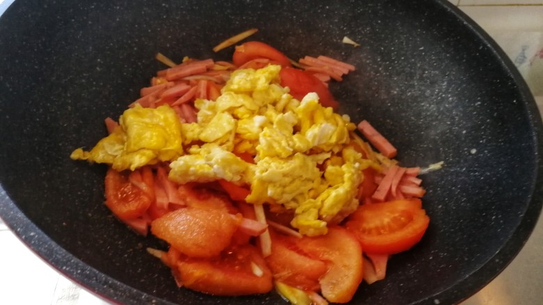 家常菜&番茄火腿蛋,加炒好的鸡蛋