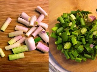 铸铁锅焖蔬菜排骨,葱切段，分开葱白。