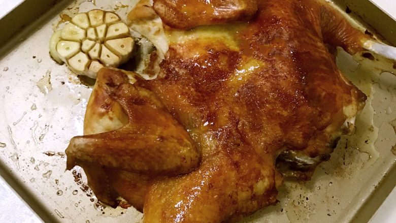 脆皮烤鸡,烤箱200度，35-50分钟，视各家烤箱而定。