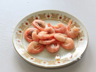 过年菜----泰式海鲜沙拉,北极虾去虾须洗净