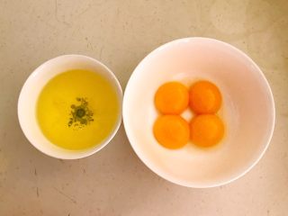 像果冻一样的三色蒸蛋,把蛋黄和蛋清分离