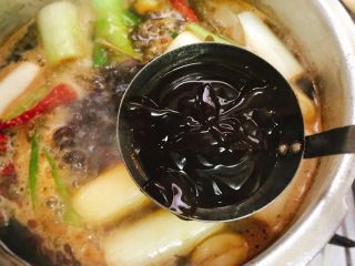 风干酱牛肉 新春招待亲友好菜品,1勺蚝油。