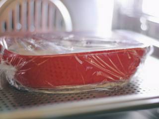 花蛤蒸蛋,无需预热，放入整箱中，鸡蛋模式100度蒸10分钟。或冷水入锅，上汽后蒸10分钟即可。
