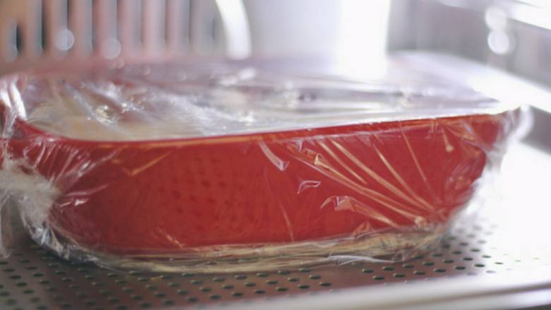 花蛤蒸蛋,无需预热，放入整箱中，鸡蛋模式100度蒸10分钟。或冷水入锅，上汽后蒸10分钟即可。