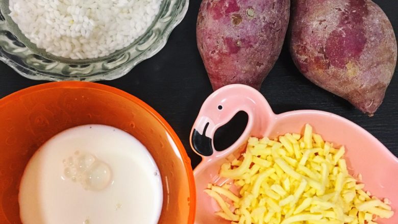 宝宝辅食10M➕：紫薯大米奶酪丸,准备好所有食材