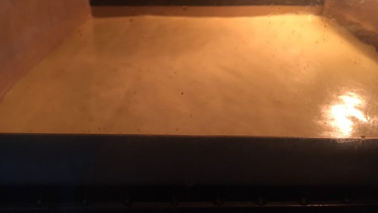 黄金蛋糕,烤箱预热180度，烤约20分钟