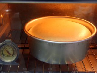 奶酪戚风蛋糕,烤制时间40分钟。
