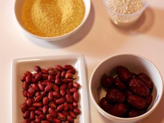 冬日健康饮2+1,小米花生红枣饮：备齐材料