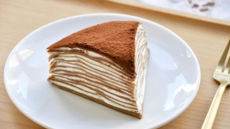 摩卡咖啡千层蛋糕,切出来形状更好。