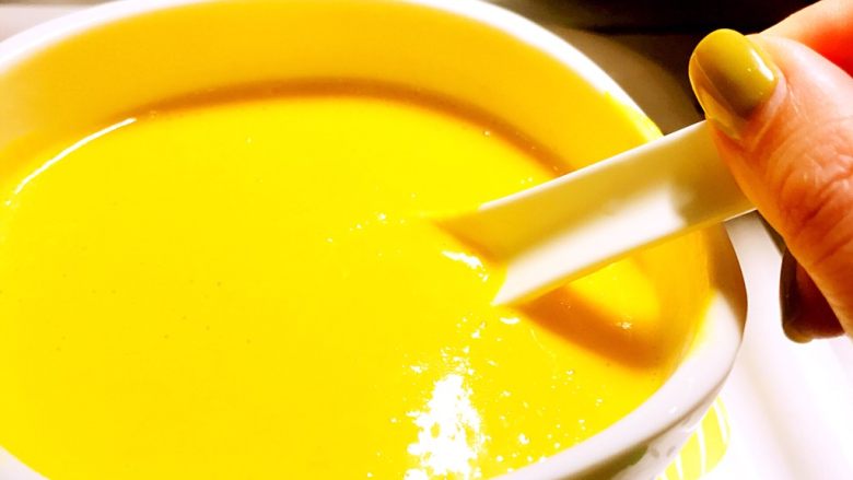 奶油南瓜汤🎃,太好喝了，以后是不是都可以自己在家做，也能喝到美味的奶油南瓜汤啦。感谢宜家，把咸口的奶油南瓜汤，引入我们的视野。