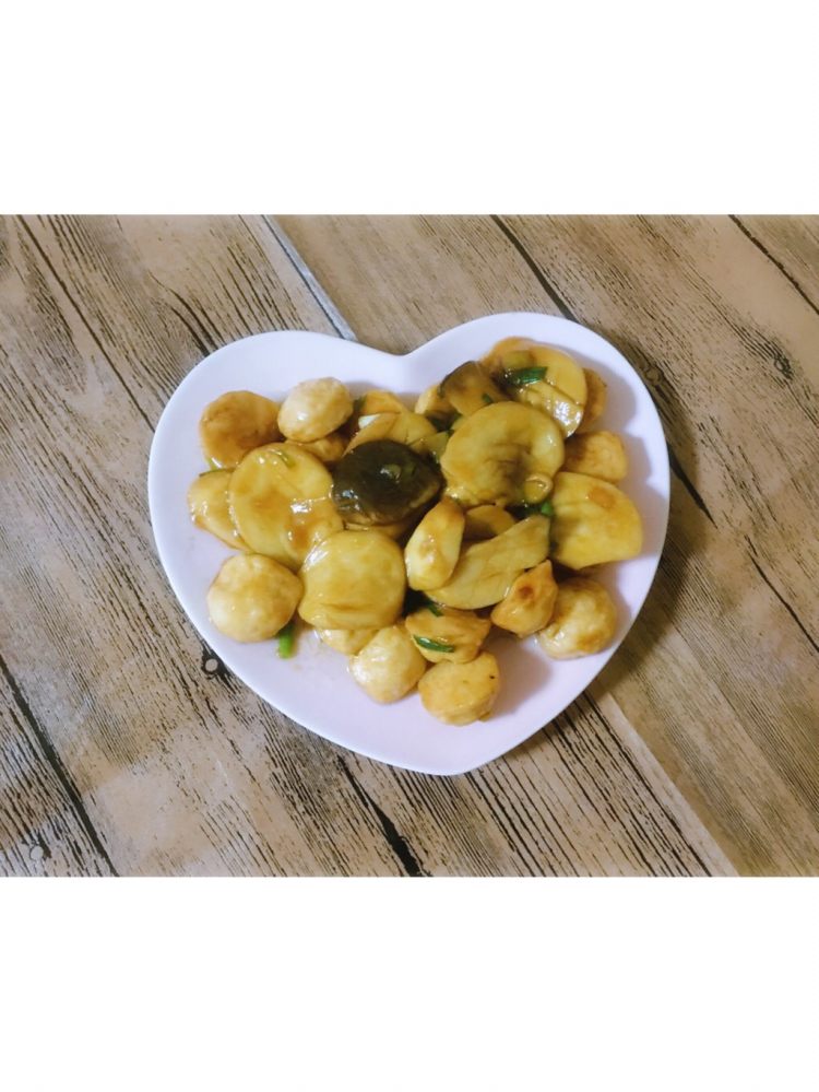 杏鲍菇炒虾丸应季菜肴