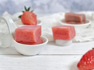 宝宝辅食—草莓藕粉糕,成品图