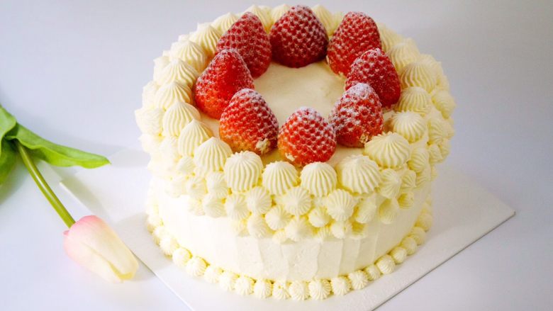 草莓蛋糕（<span style="color:red">6</span>寸）