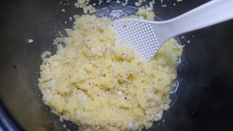黄白双米沙拉—低脂代餐，健康减肥,煮好取出拌匀放凉备用