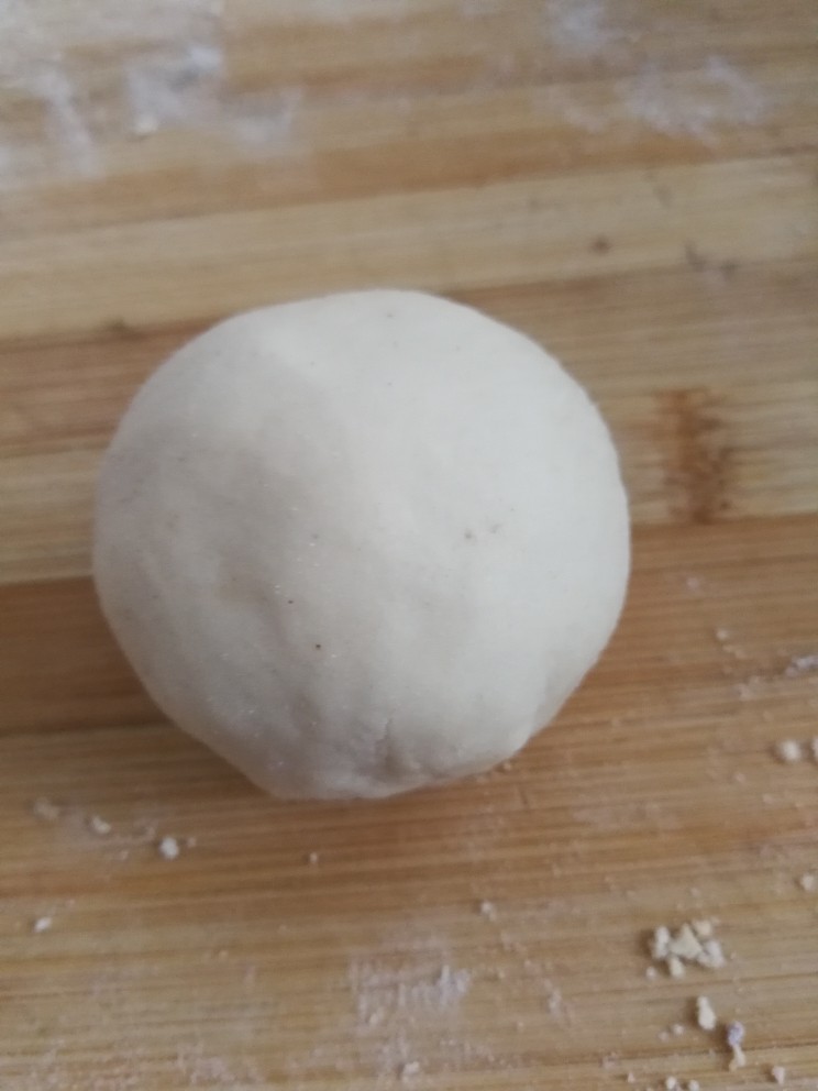 豆沙酥,包成这样的圆球之后醒15分钟。