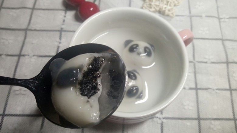 熊猫汤圆～幸福团团圆圆,我做的是低糖汤圆，喜欢更甜口味的可以多加糖。