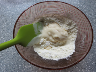 酸奶溶豆,加入酸奶