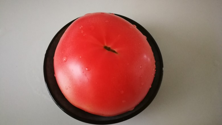 番茄烩牛肉丸,准备一个<a style='color:red;display:inline-block;' href='/shicai/ 59'>番茄</a>。