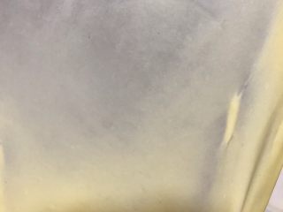 淡奶油吐司（一次性发酵）,揉成面团能抻拉成薄薄的膜。