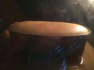 轻芝士蛋糕,20分钟上色后将温度调至130℃，低温烘烤30分钟