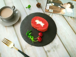 红丝绒蛋糕卷,美美的享受吧！