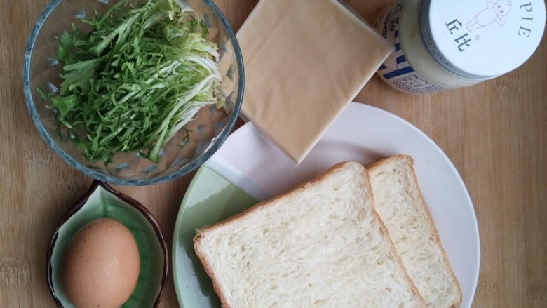 花样吃吐司――早餐三明治,准备食材。