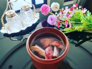 清蒸红菇排骨汤,成品图