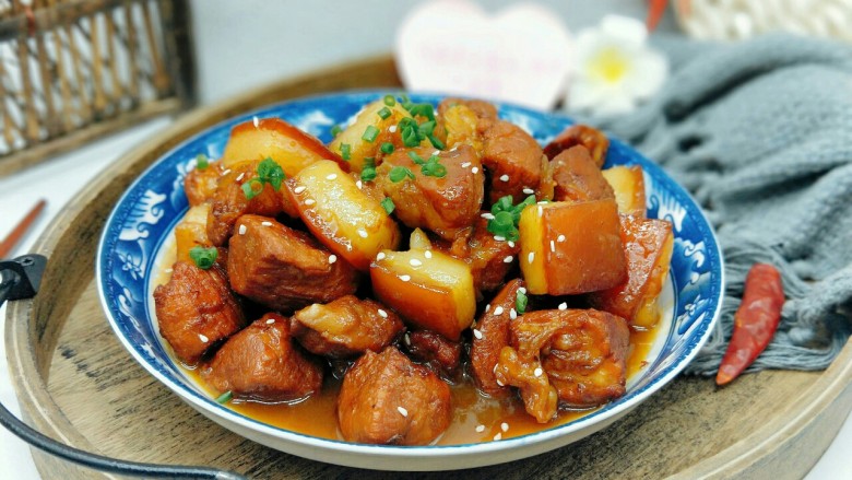 上海特色&秘制红烧肉,近看，诱惑，肥而不腻。
