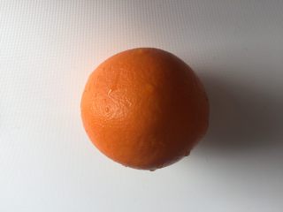 10分钟快手早餐系列篇（五）,准备一个橙子清洗干净