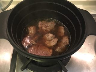 香煎煮嫩猪,煮熟入味的猪梅花肉