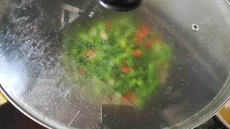 #春天最长个的菜#青椒炒蛋,加点水稍微焖煮一下