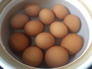 五香茶叶蛋,鸡蛋冷水下锅