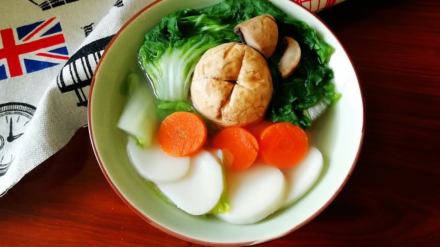 蘑菇青菜汤年糕