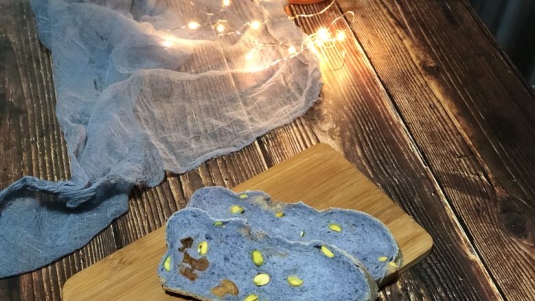 星空面包——把大师的画做进面包里,高颜值又好吃的天然花青素蓝面包就做好啦～
